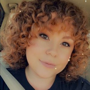 Meet your Posher, Brianna